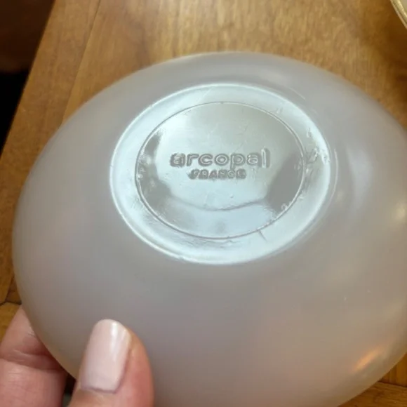 Vintage 60s Arcopal Harlequin Espresso Cups, Opaline Pastel, French Midcentury - Picture 15 of 16